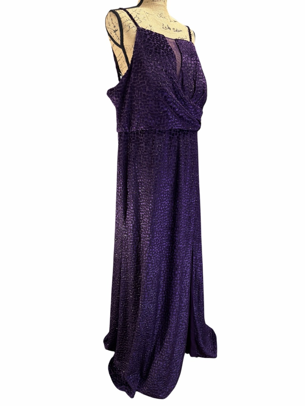 Night Way Collections Deep Purple Velvet Burnout pattern Maxi Dress EC  size 16W - Picture 3 of 10